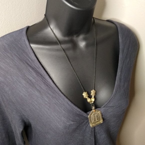 Vintage Metal Pendant String Necklace - Picture 2 of 16